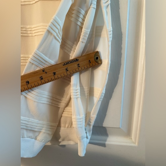 VERONICA BEARD 4 Ivory L/Sleeve Horizontal Pleat 100% Silk Luxury Blouse CLEAN - Picture 6 of 12